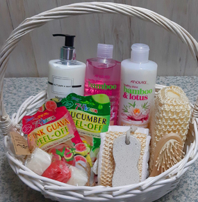 Spa Hamper Basket cntains Natural Soap pack, Shampoo, Bubble bath, Body Lotion and Bast Wisp