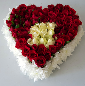 60 RED & WHITE ROSES IN A HEART SHAPE